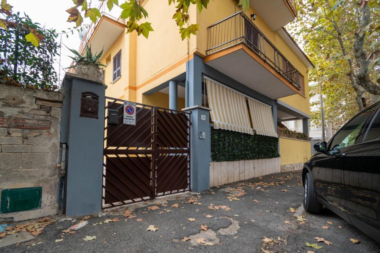 Casa Ilaria Appartement Ladispoli Buitenkant foto